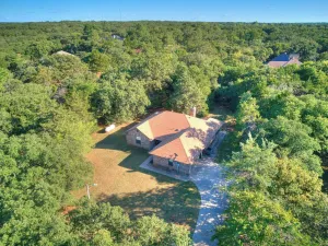 Image of Serene Modern Farmhouse on 2 Acres