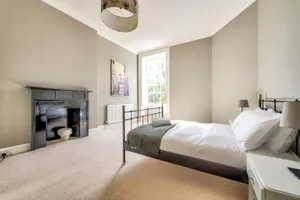Image of JOIVY Bright & Spacious Apt in Stockbridge