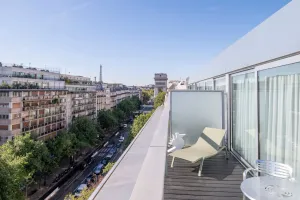 Image of Renaissance Paris Arc de Triomphe Hotel