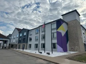 Image of Stay Suites formerly known as Days Inn & Suites by Wyndham La Crosse-Onalaska