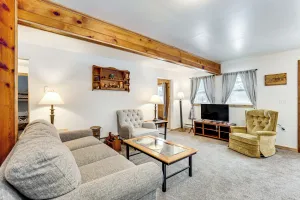 Image of 2 Ponds & Trail Access: Peaceful Cabin in Calumet!