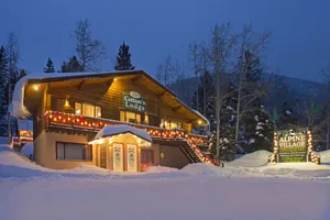 Image of Cottam's Lodge by Alpine Village Suites
