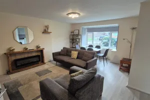 Image of Lovely & Beautiful 2 Bed-Apartment in Borehamwood