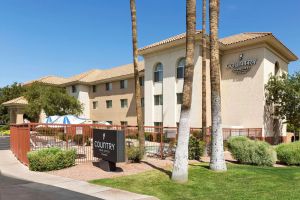 Image of Country Inn & Suites by Radisson, Phoenix Airport, AZ