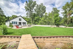 Image of Newly Built Gilletts Lake Gem Dock and Hot Tub