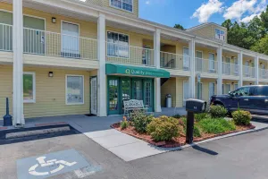 Image of Quality Inn Laurinburg