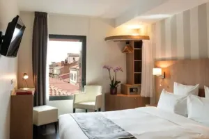 Image of Hôtel Le Père Léon