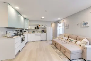 Image of 6 Mi to Dtwn: Sarasota Apt w/ Patio & Fire Pit