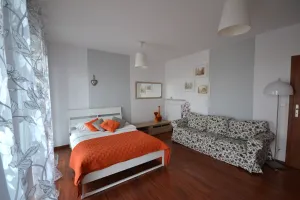 Image of Senator Warsaw Apartments