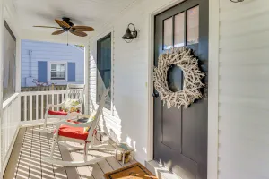 Image of Walk to Potomac River: Colonial Virginia Retreat