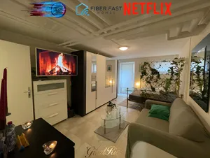 Image of Beautiful Place Cozy Super Fast Wifi 3 min From the River