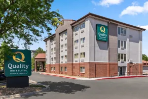 Image of Quality Inn & Suites Denver International Airport