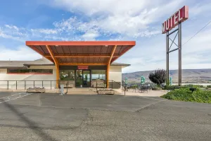 Image of Celilo Inn