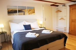 Image of Completely Renovated Apartment Near the Train Station and the Center