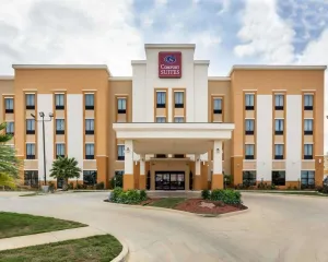 Image of Comfort Suites Cotulla near I-35