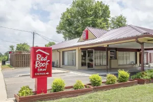 Image of Red Roof Inn Starkville - University