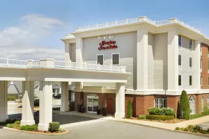 Image of Hampton Inn & Suites Newport/Middletown