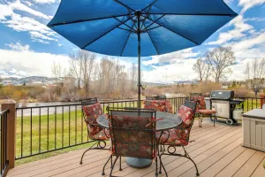 Image of Riverfront Cabin 4 Mi to Granby Ranch