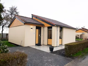 Image of Wellness Bungalow With Whirlpool and Sauna
