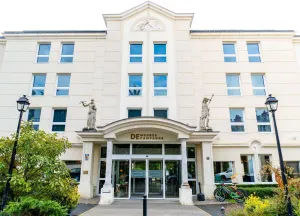 Image of Hotel Mercure Château de Fontainebleau