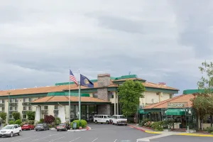 Image of Rogue Regency Inn Medford Airport