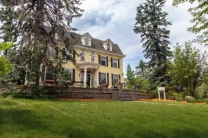 Image of Salyards Mansion