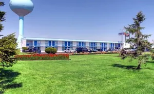 Image of Country Host Motel
