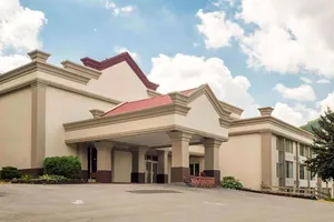 Image of Days Inn by Wyndham Williamsport