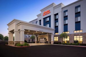 Image of Hampton Inn & Suites Manteca