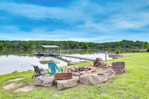 Image of Lake of the Ozarks Cabin w/ Private Dock + Kayaks