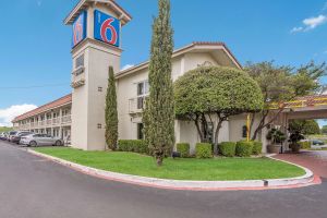 Image of Motel 6-Dallas, TX - Market Center