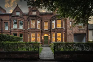 Image of 5 Star - The Ulsterville Residences - Free On-site Parking