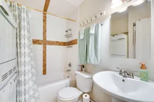 Image of Beautiful Boulder Townhome Walk to CU and Pearl St!