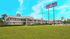 Image of Studio 6 Texarkana TX