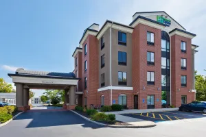 Image of Holiday Inn Express Hotel & Suites Cleveland-Richfield by IHG