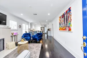 Image of Historical Cozy Home in the Houston Heights Near Downtown, Midtown Galleria