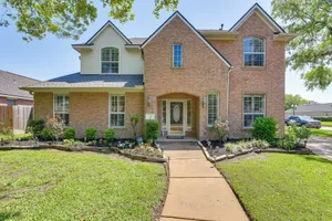 Image of Patio, BBQ & Yard: Family Retreat in Pearland