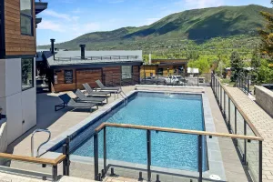 Image of Shadow Mountain Unit 19, Charming Ski-In, Ski-Out Condo with Great Views and Pool Access