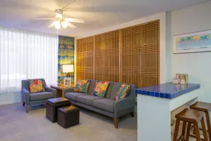 Image of Kuhio Banyan Hotel (with Kitchenettes)