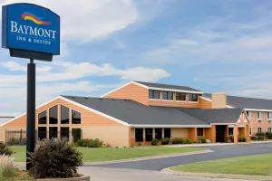 Image of Baymont by Wyndham Marshalltown