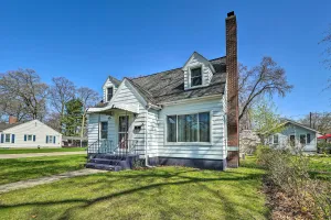 Image of Cozy Retreat w/ Yard ~ 2 Mi to Lake Michigan!