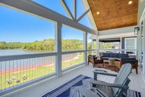 Image of 'paradise Found' Lake House on Waterfront!