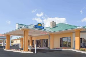 Image of Days Inn by Wyndham Lenoir City