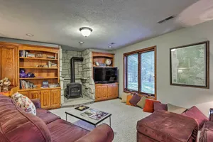 Image of Charming Hideaway with Patio 3 Mi to Kansas State!