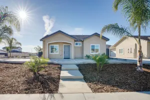 Image of Dog-friendly Home Near Golfing in Bakersfield!