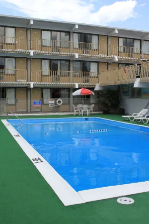 Image of Aztec Ocean Resort