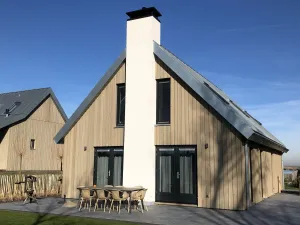 Image of Modern lodge with combi microwave