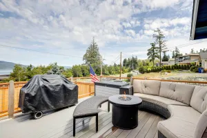Image of Dog-Friendly Anacortes Retreat with Shared Hot Tub!