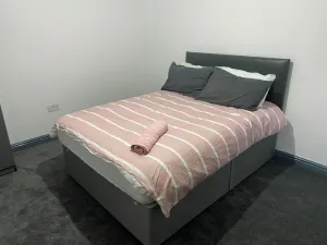Image of Room in Guest Room - Bright big Room in Coventry