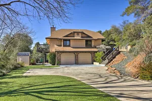Image of Garden, Balcony and Scenic View Sonora Hideaway!